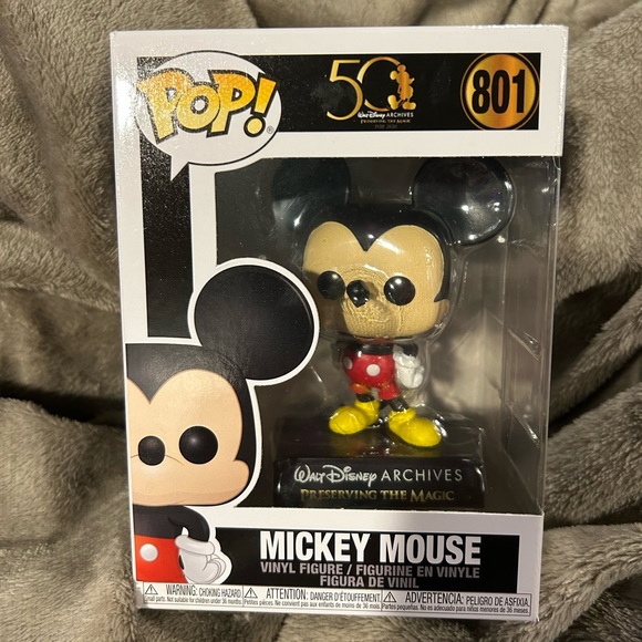 Mickey Mouse Funko pop - Picture 1 of 7